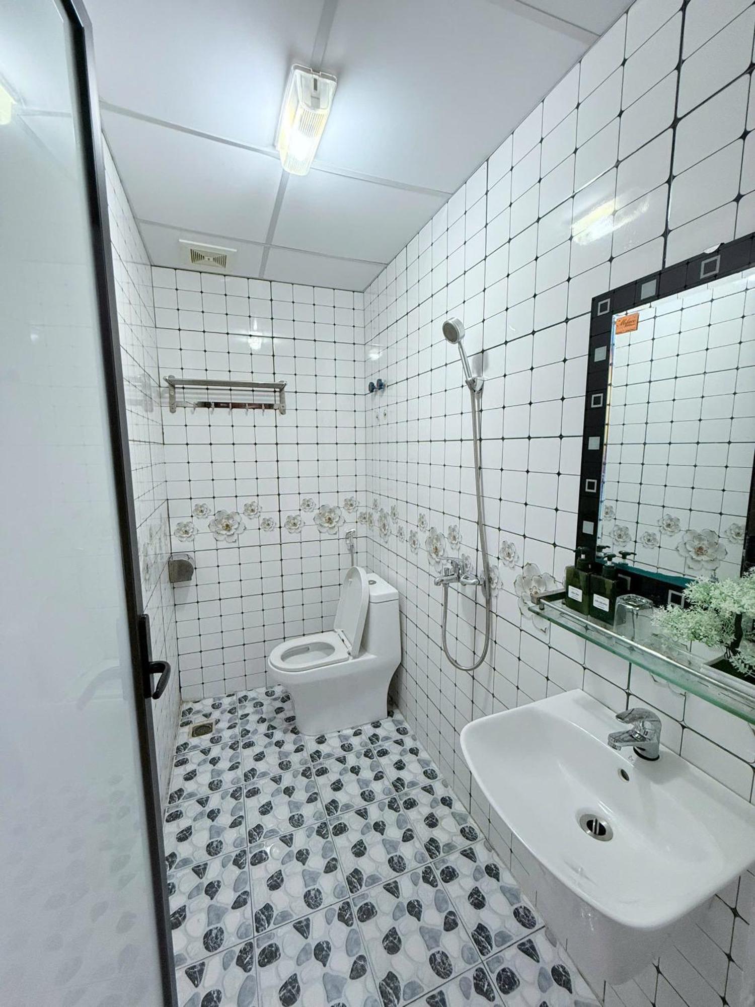 Venus Hotel Catba Dong Khe Sau Exterior foto